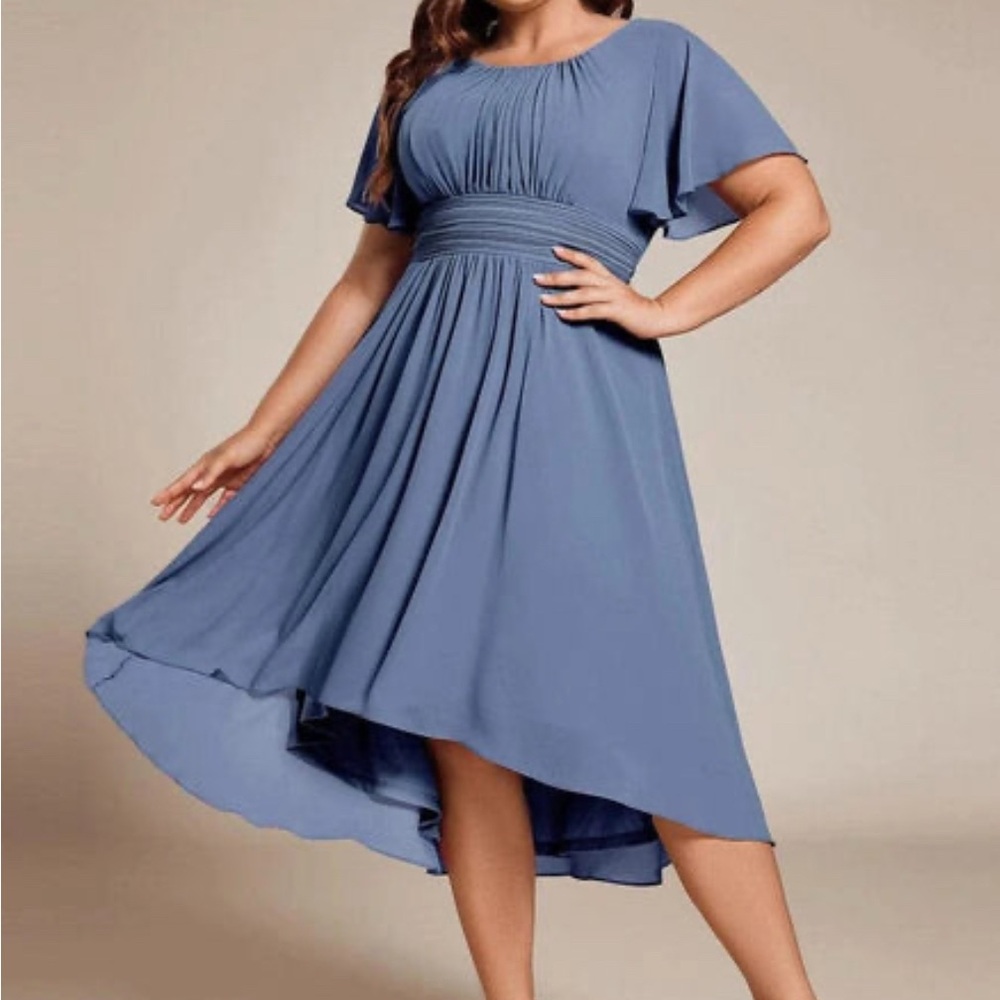 NWT Ever Pretty Round Neckline A-Line Midi
Chiffon Size 16